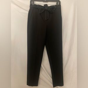 Black pants with bow